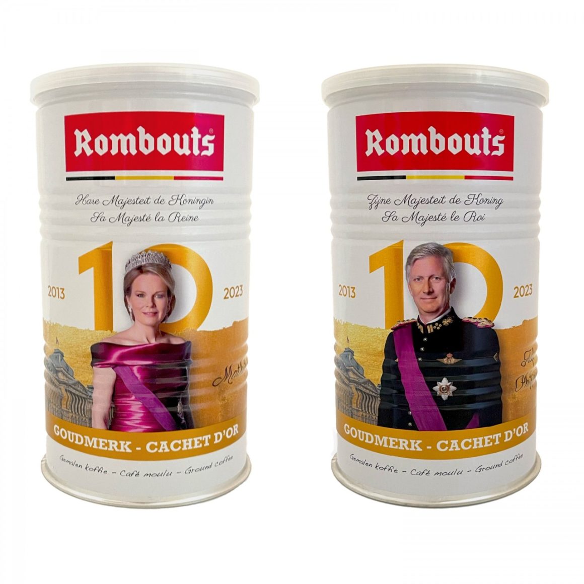 Koninklijke Goudmerk-koffie in speciale editie metalen blikken, versierd met afbeeldingen van Koning Filip en Koningin Mathilde ter viering van hun tienjarig koningschap.